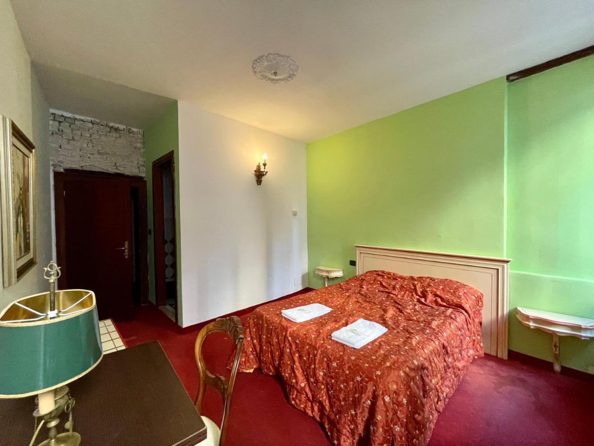Ai Boteri Hostel Venesia Bagian luar foto
