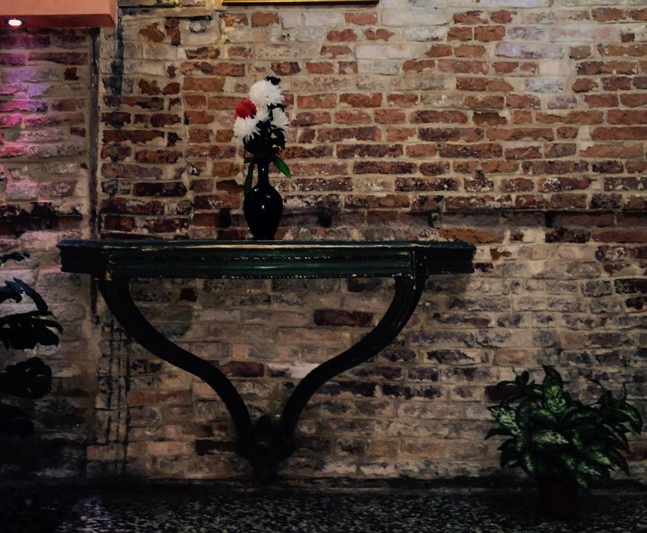 Ai Boteri Hostel Venesia Bagian luar foto